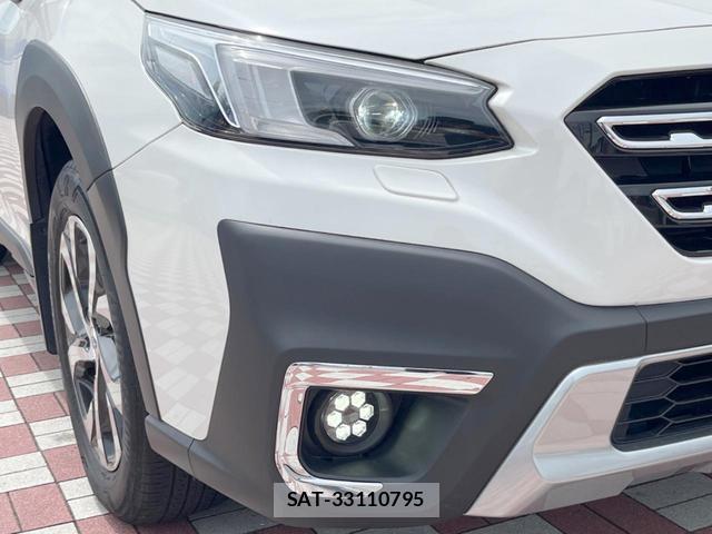 Subaru OUTBACK 2022-07 8814375-12