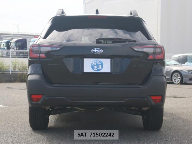 Subaru OUTBACK 2024-12 8814810-1