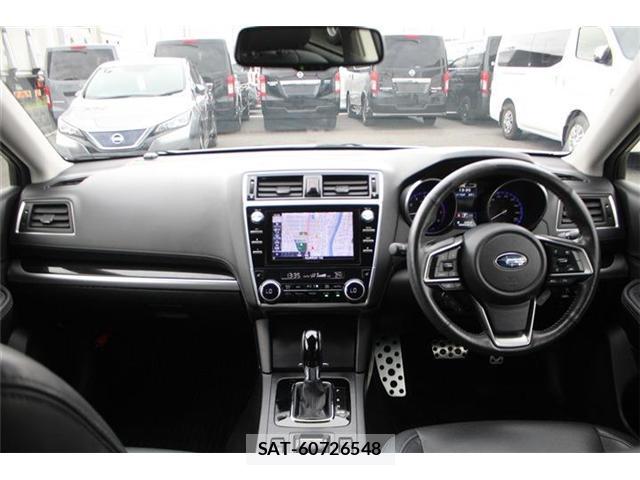 Subaru OUTBACK 2017-10 8815664-19