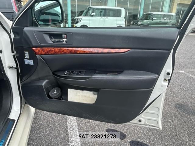Subaru LEGACY TOURING WAGON 2010-08 8813483-11