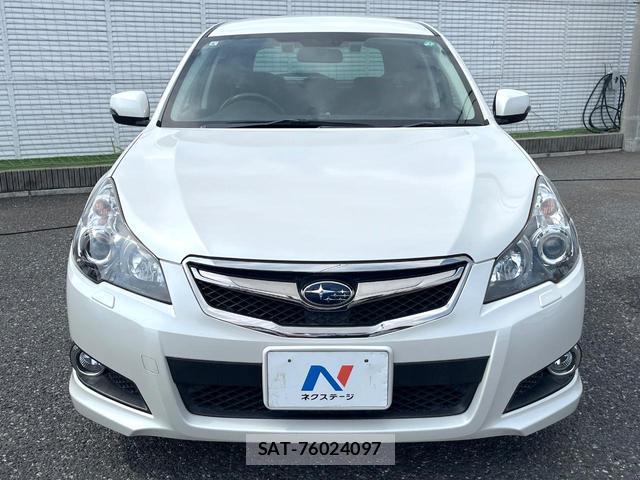 Subaru LEGACY TOURING WAGON 2011-12 8814745-13