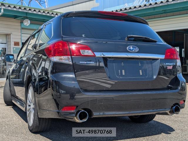 Subaru LEGACY TOURING WAGON 2010-04 8817731-1
