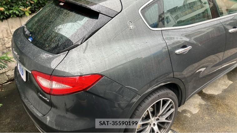 Maserati LEVANTE 2017-06 8815535-12