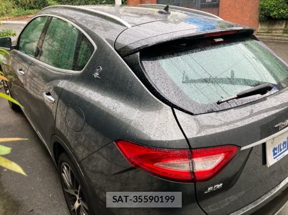 Maserati LEVANTE 2017-06 8815535-13