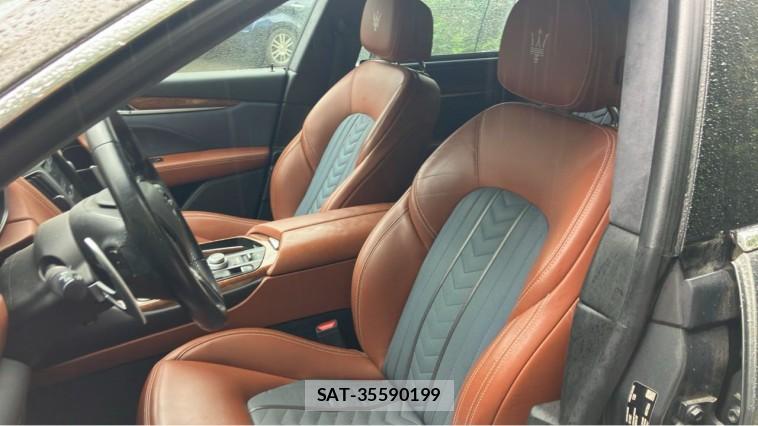Maserati LEVANTE 2017-06 8815535-5