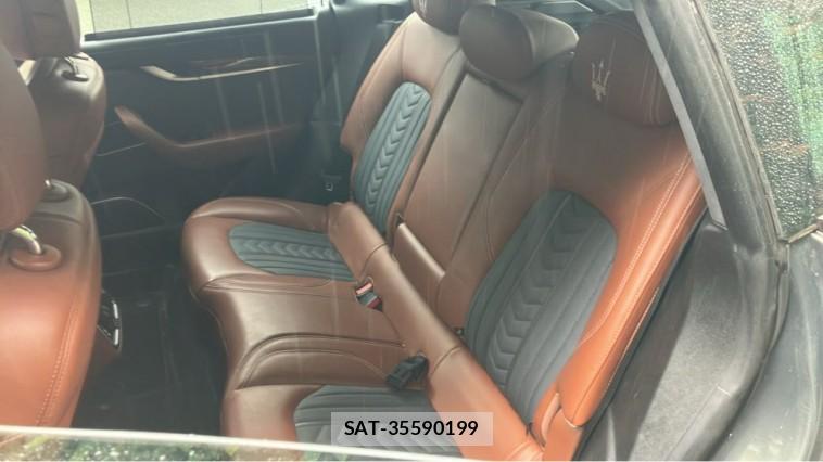 Maserati LEVANTE 2017-06 8815535-6