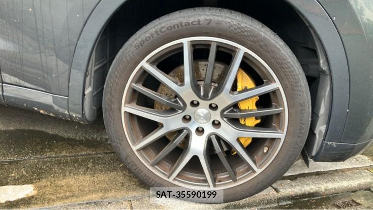 Maserati LEVANTE 2017-06 8815535-8