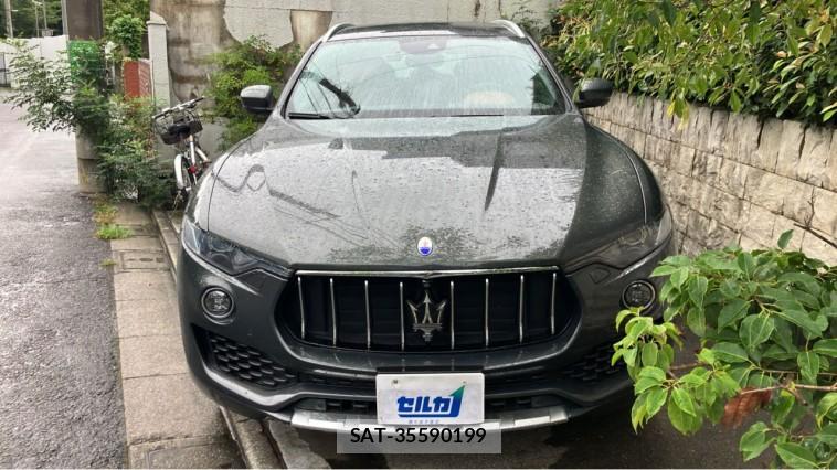 Maserati LEVANTE 2017-06 8815535-9