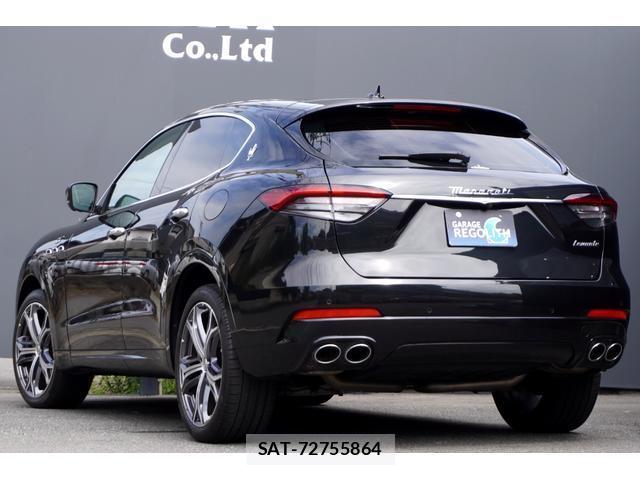 Maserati LEVANTE 2021-12 8817889-10