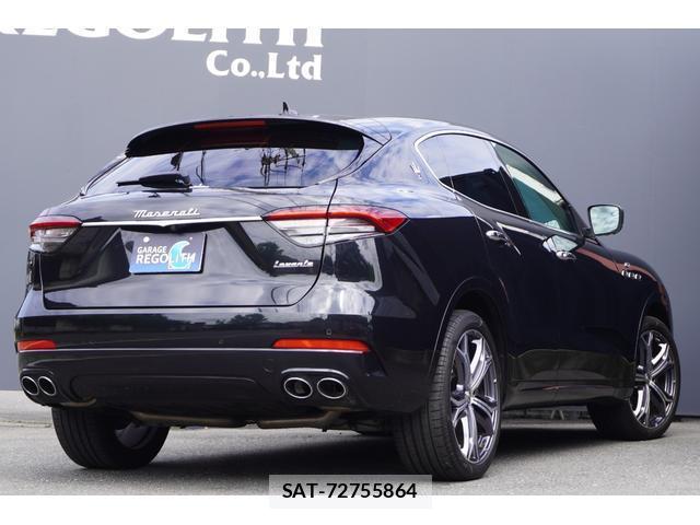 Maserati LEVANTE 2021-12 8817889-7