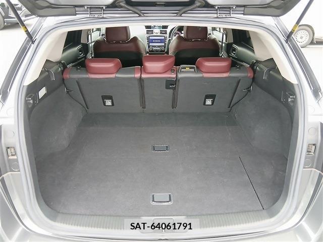 Subaru LEVORG 2019-12 8812800-18