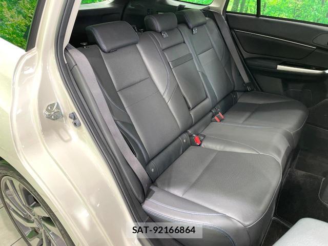 Subaru LEVORG 2017-10 8813004-10