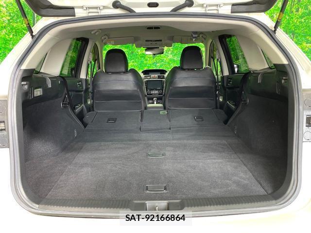 Subaru LEVORG 2017-10 8813004-11