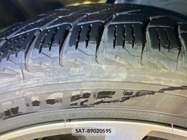 Subaru LEVORG 2014-09 8813246-17
