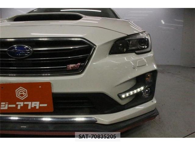 Subaru LEVORG 2017-02 8814329-13