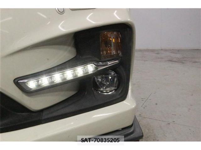 Subaru LEVORG 2017-02 8814329-15