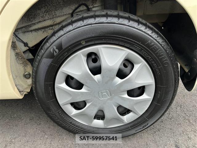 Honda LIFE 2012-03 8814203-11
