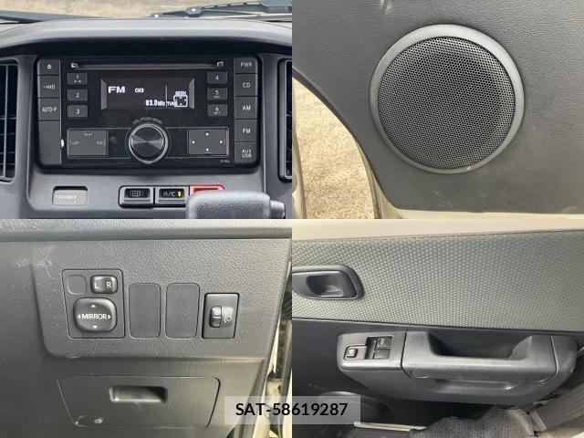 Toyota LITEACE VAN 2018-07 8816510-4