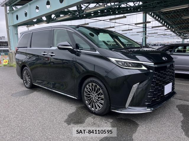 Lexus LM 2025-07 8813945-0