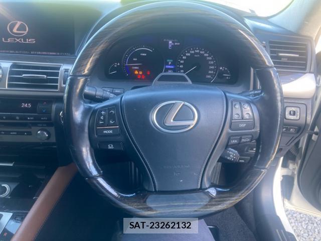 Lexus LS 2012-11 8812112-10