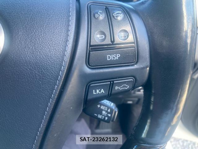 Lexus LS 2012-11 8812112-11
