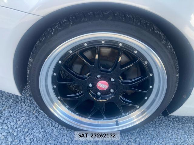 Lexus LS 2012-11 8812112-12