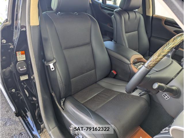 Lexus LS 2015-07 8812454-10