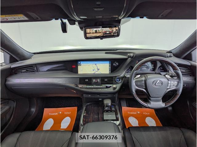 Lexus LS 2017-11 8812456-1