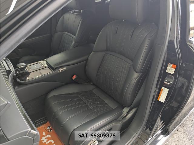 Lexus LS 2017-11 8812456-17