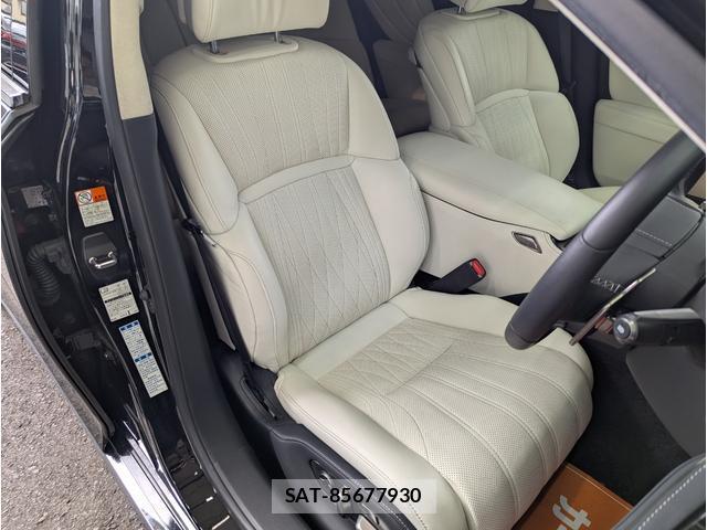 Lexus LS 2021-05 8812457-14