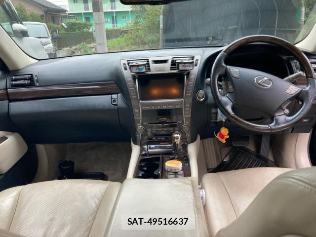 Lexus LS 2007-07 8813851-11