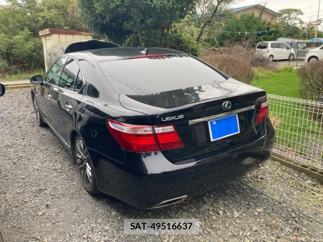 Lexus LS 2007-07 8813851-2