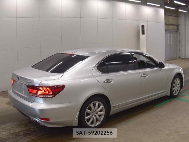 Lexus LS 2013-06 8814961-1