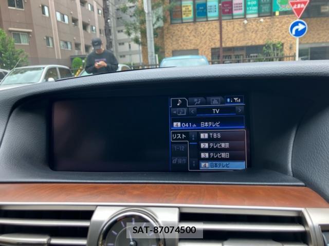 Lexus LS 2013-04 8816413-10