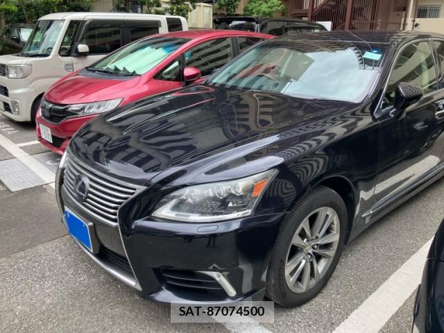 Lexus LS 2013-04 8816413-2