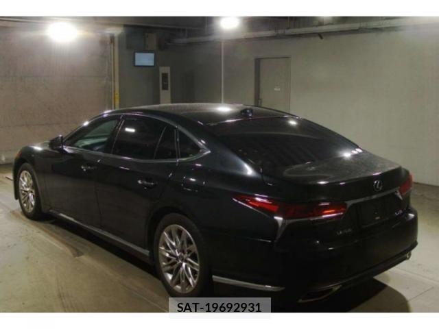 Lexus LS 2020-06 8816620-1