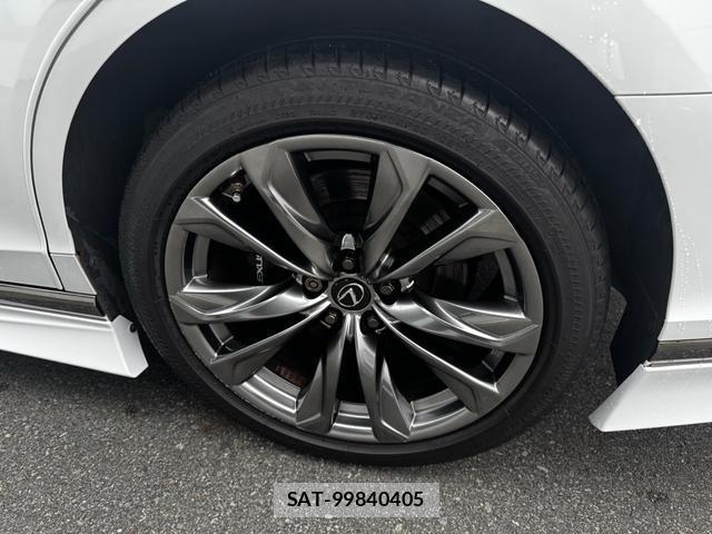 Lexus LS 2018-01 8817419-10