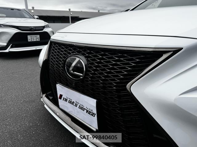 Lexus LS 2018-01 8817419-13