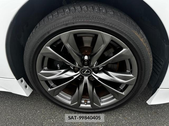 Lexus LS 2018-01 8817419-15