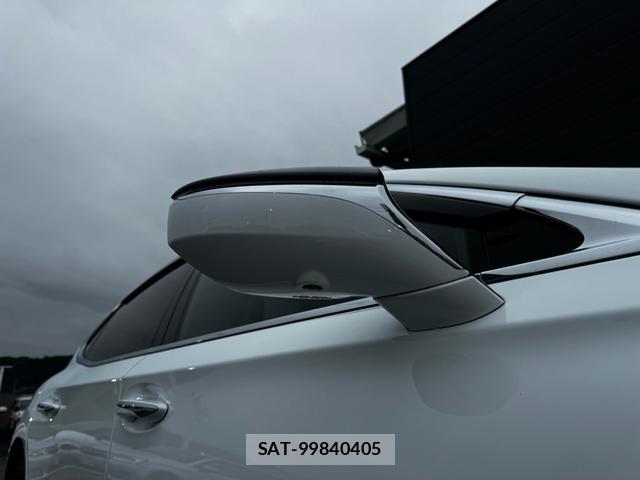 Lexus LS 2018-01 8817419-17