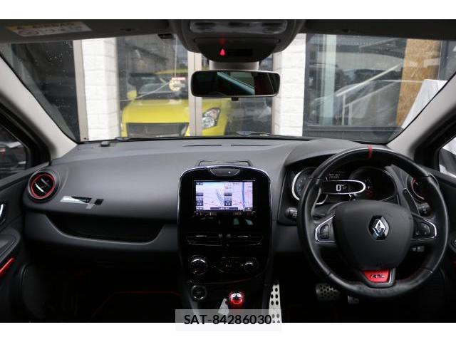 Renault LUTECIA 2015-05 8812824-2