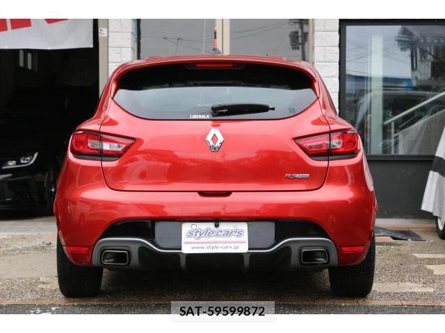 Renault LUTECIA 2013-12 8812825-1