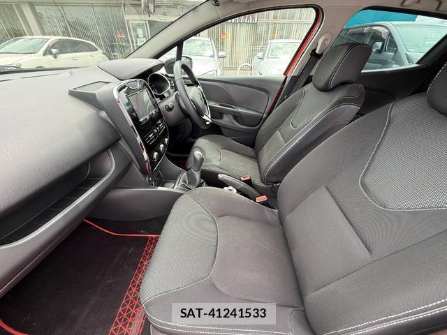 Renault LUTECIA 2015-09 8815850-16