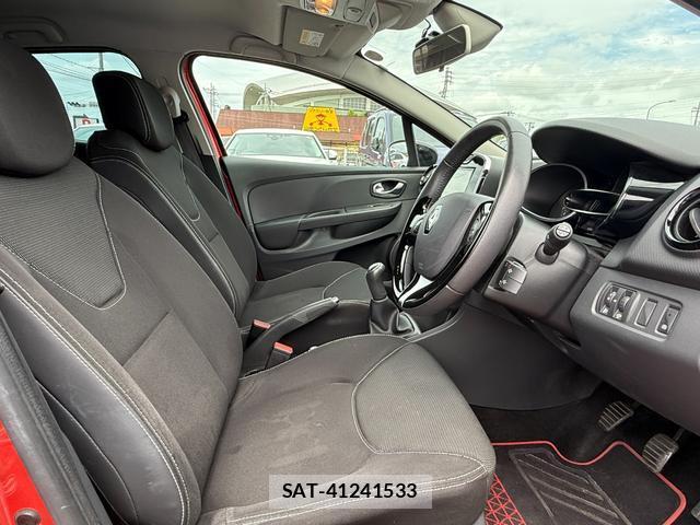 Renault LUTECIA 2015-09 8815850-5