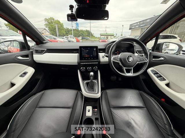 Renault LUTECIA 2021-03 8815852-3