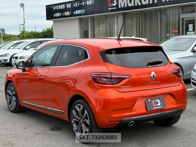 Renault LUTECIA 2021-03 8815852-9