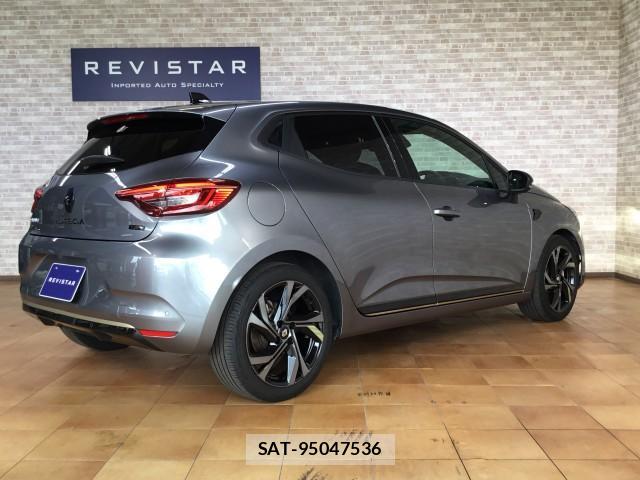 Renault LUTECIA 2023-07 8817055-1