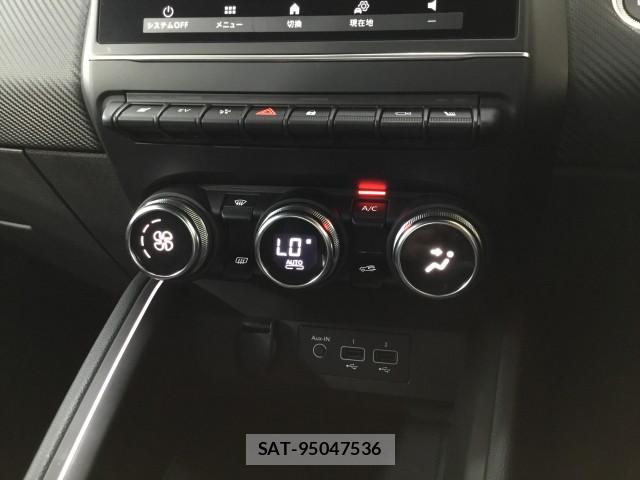 Renault LUTECIA 2023-07 8817055-14