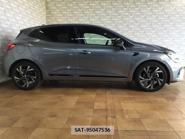 Renault LUTECIA 2023-07 8817055-6
