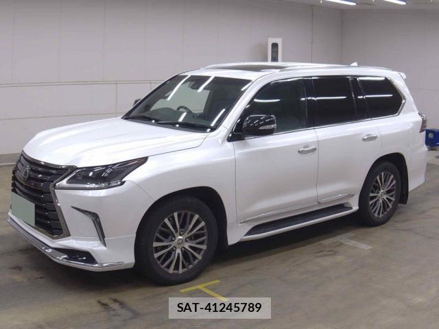 Lexus LX 2020-02 8816152-3